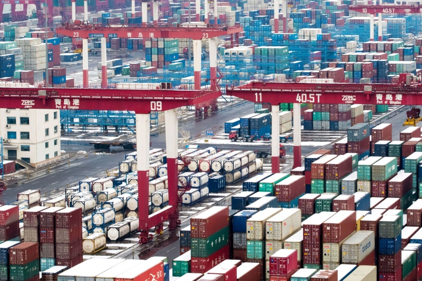 مع تراجع الطلب .. هبوط جديد للصادرات والواردات الصينية