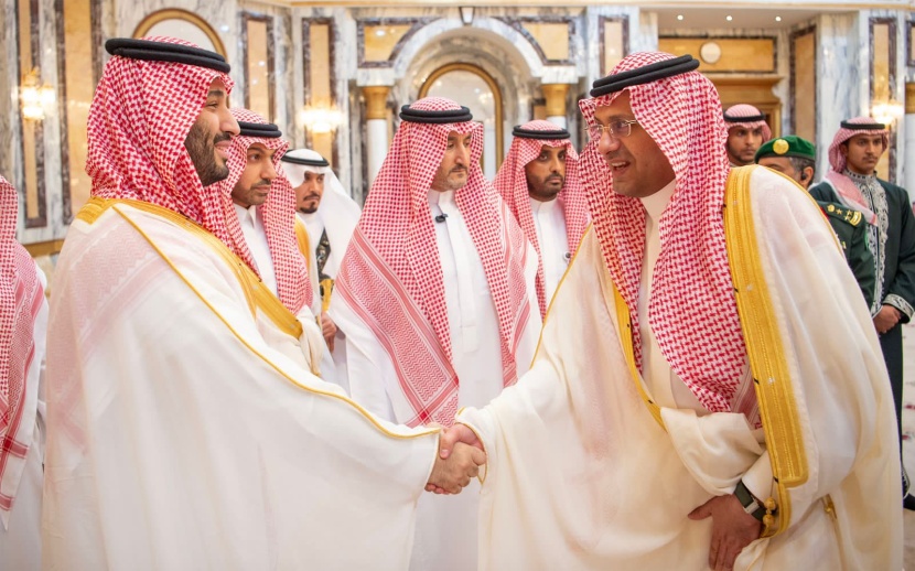 ولي العهد يستقبل الأمراء والعلماء وكبار المسؤولين بمناسبة عيد الفطر
