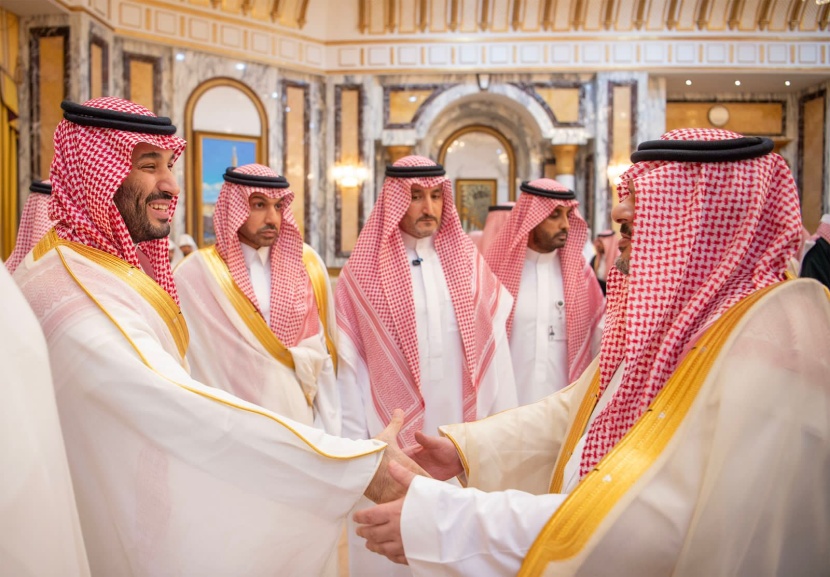ولي العهد يستقبل الأمراء والعلماء وكبار المسؤولين بمناسبة عيد الفطر
