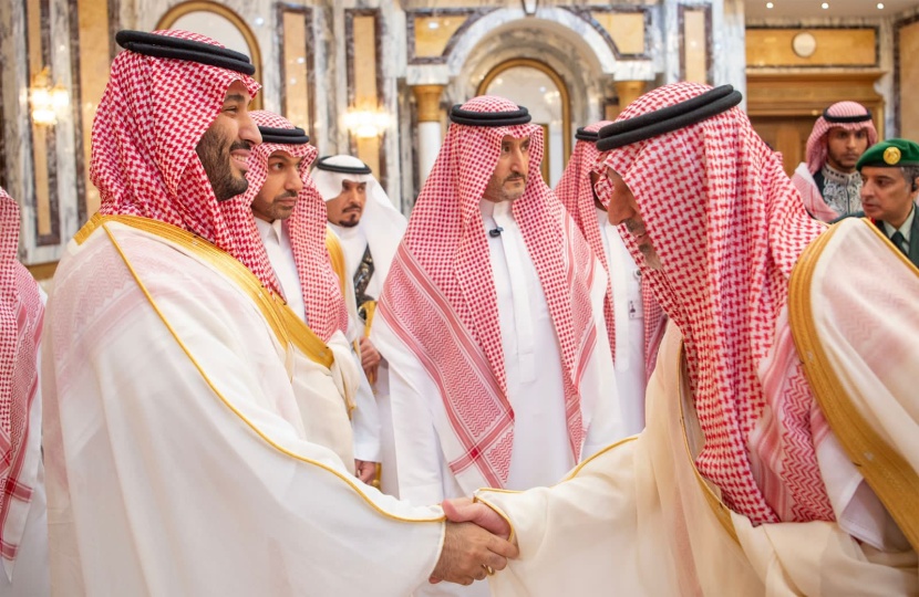 ولي العهد يستقبل الأمراء والعلماء وكبار المسؤولين بمناسبة عيد الفطر