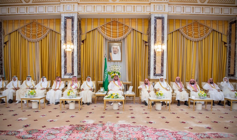 ولي العهد يستقبل الأمراء والعلماء وكبار المسؤولين بمناسبة عيد الفطر