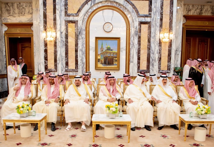 ولي العهد يستقبل الأمراء والعلماء وكبار المسؤولين بمناسبة عيد الفطر