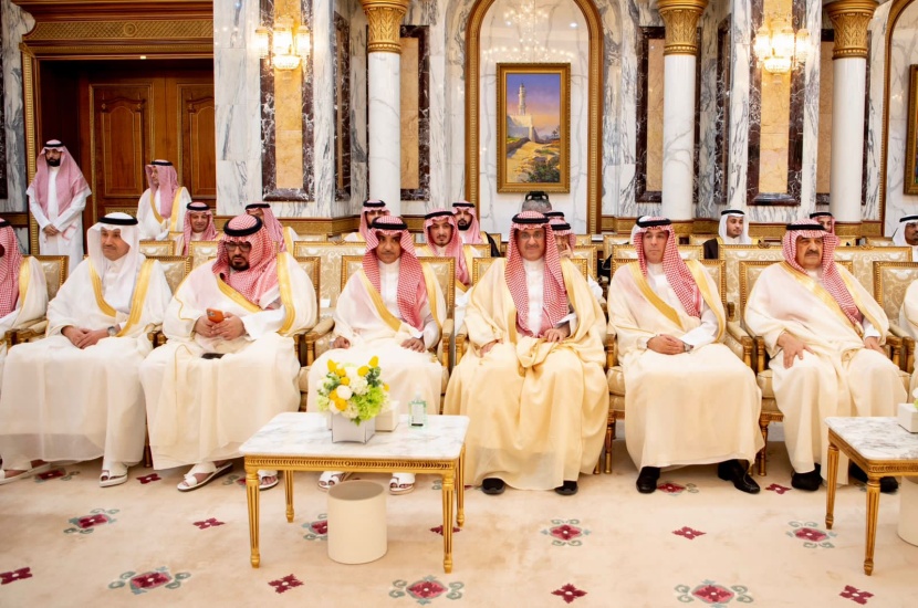 ولي العهد يستقبل الأمراء والعلماء وكبار المسؤولين بمناسبة عيد الفطر