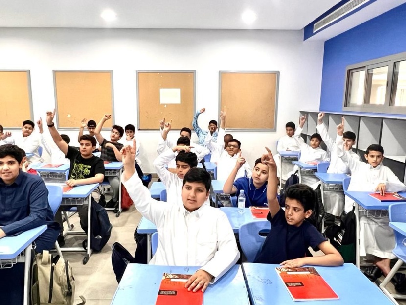 طلاب وطالبات مدارس "تعليم الرياض" يعودون لاستكمال الفصل الدراسي الثالث