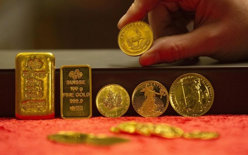 الذهب يتجه لتحقيق مكاسب شهرية وسط مخاوف اقتصادية
