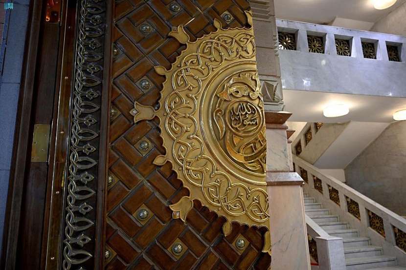 أبواب المسجد النبوي .. تحفة جمالية صنعت بأعلى المواصفات العالمية والفنية