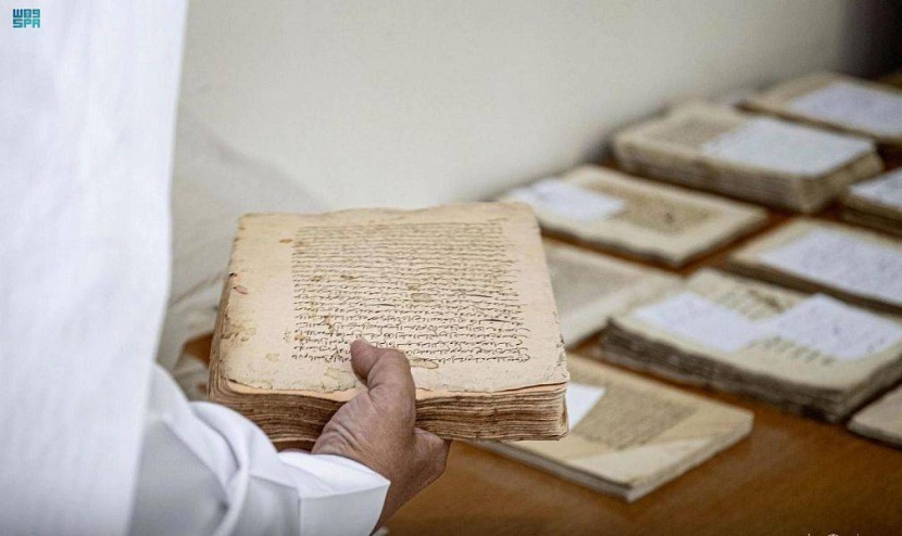 تخصيص مركز للعناية بنوادر المخطوطات العريقة والمقتنيات الثمينة