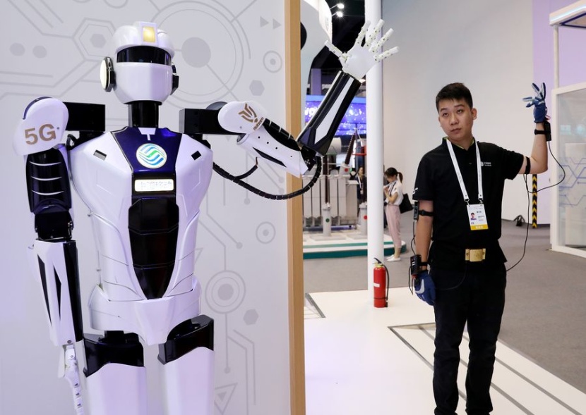 توقعات بتجاوز حجم سوق الذكاء الاصطناعي في الصين 26 مليار دولار خلال 2026  