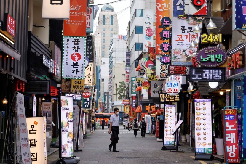 تزايد شعبية التسوق عبر الإنترنت في كوريا .. 543 ألف شركة باعت منتجاتها إلكترونيا