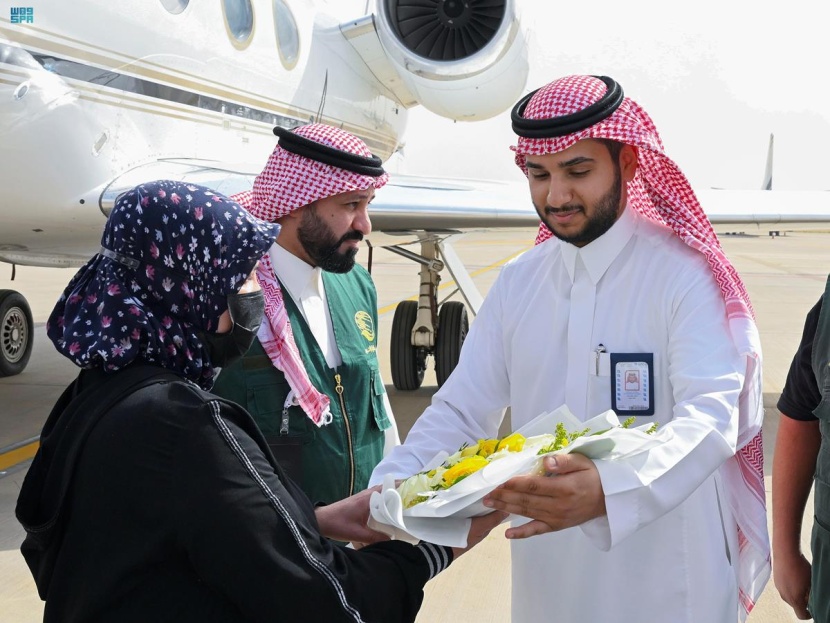 إنفاذا لتوجيهات الملك وولي العهد.. وصول التوأم السيامي السوري "إحسان وبسام" إلى الرياض