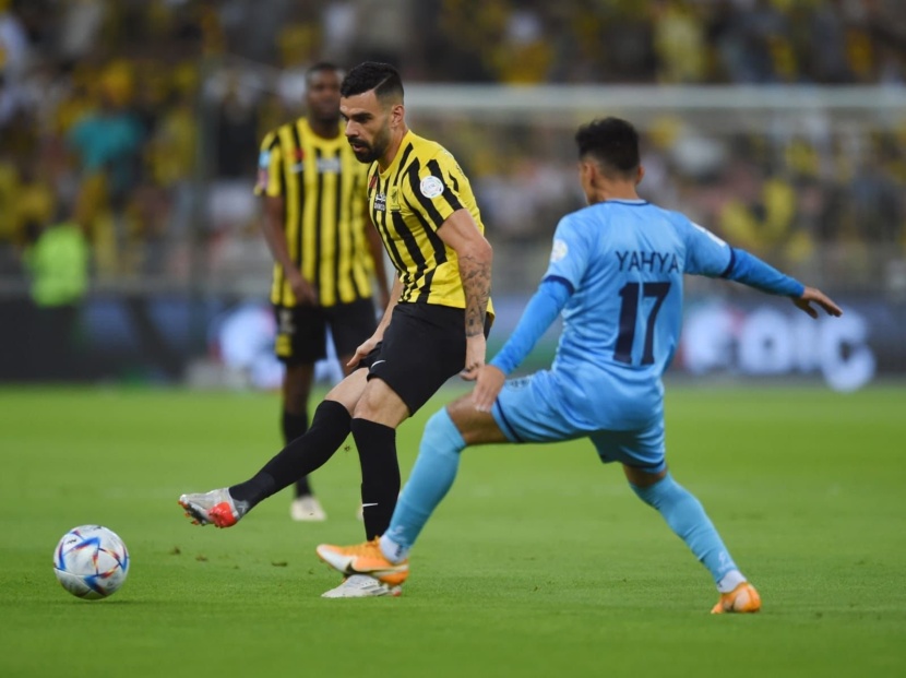 السباق نحو اللقب مستمر .. النصر يفوز بثلاثية على الشباب والاتحاد يكسب الباطن بهدف
