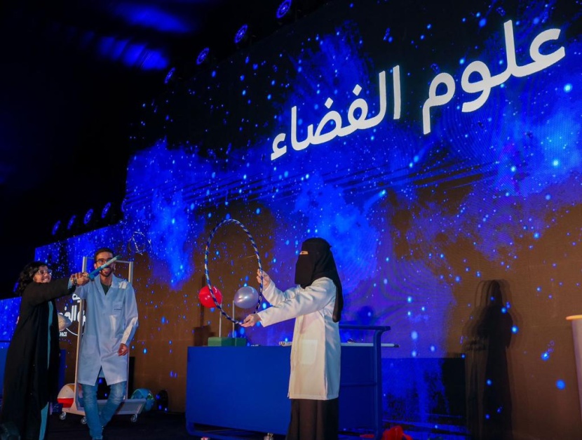 "المملكة والفضاء" حديث إذاعة مدارس الرياض .. وزيارات طلابية لمعرض "السعودية نحو الفضاء‬⁩"