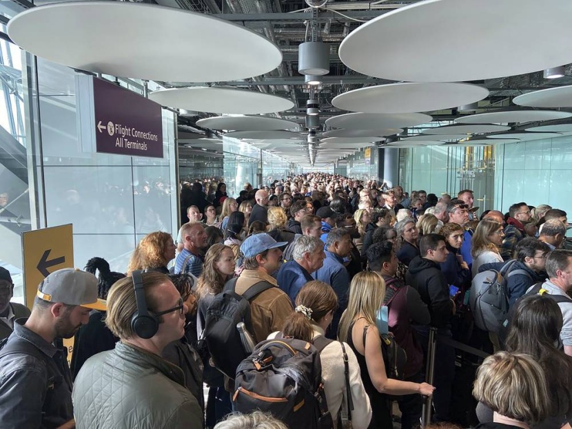 فوضى مطارات في بريطانيا من جراء خلل البوابات الإلكترونية