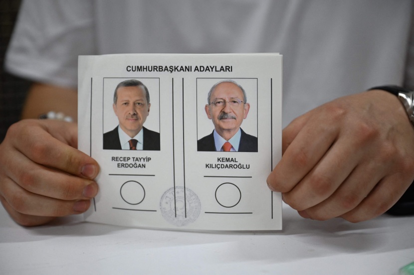 بدء التصويت في جولة الإعادة للانتخابات الرئاسية في تركيا 