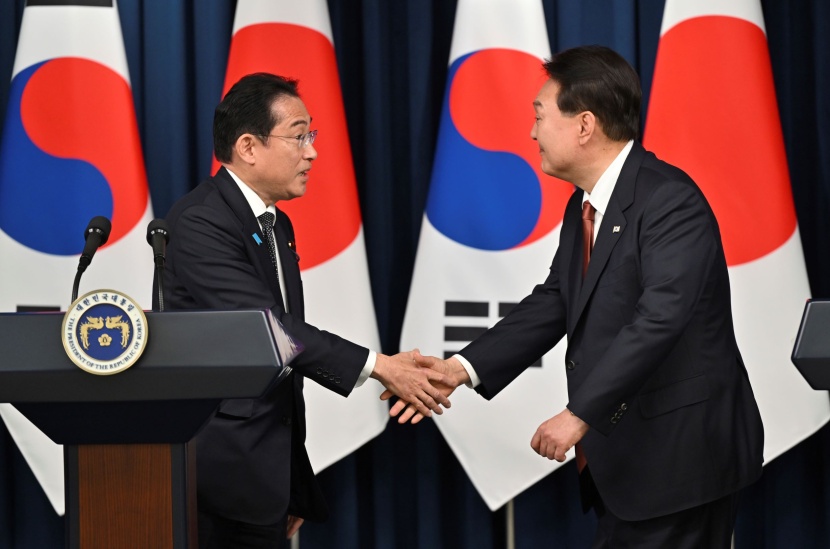 كوريا الجنوبية واليابان .. خطوات إلى الأمام لطي صفحة خلافات استمرت لأعوام