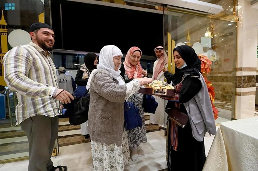 وصول أول فوجين من حجاج روسيا وأوزبكستان إلى مكة المكرمة