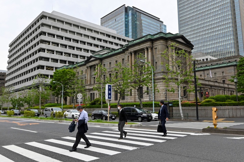 "المركزي الياباني" يبقي على سياساته النقدية المتساهلة جدا 