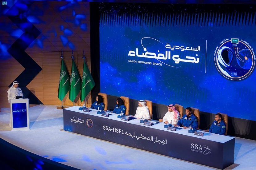رواد الفضاء السعوديون يشرحون تفاصيل مهمتهم العلمية في المحطة الدولية