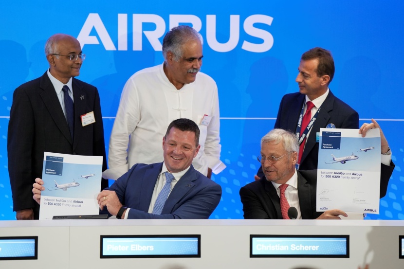 إنديجو الهندية تبرم أكبر صفقة في تاريخ الطيران بطلب شراء 500 طائرة إيرباص إنديجو الهندية تبرم أكبر صفقة في تاريخ الطيران بطلب شراء 500 طائرة إيرباص