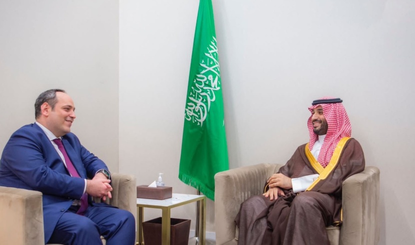 ولي العهد يلتقي الأمين العام للمكتب الدولي للمعارض