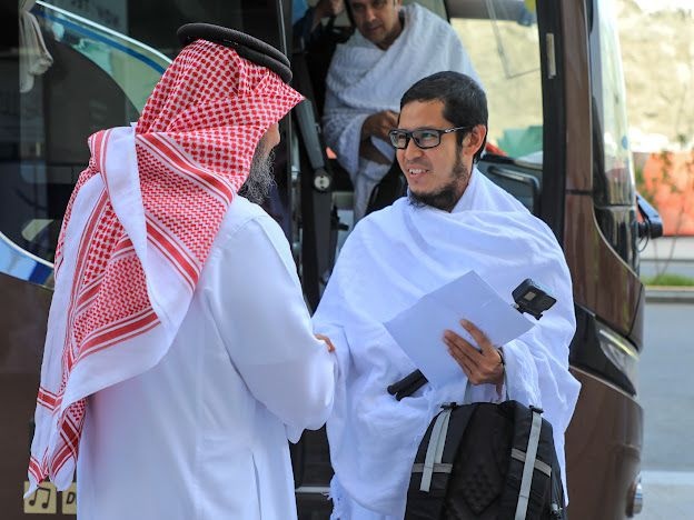 وصول طلائع ضيوف برنامج خادم الحرمين الشريفين للحج