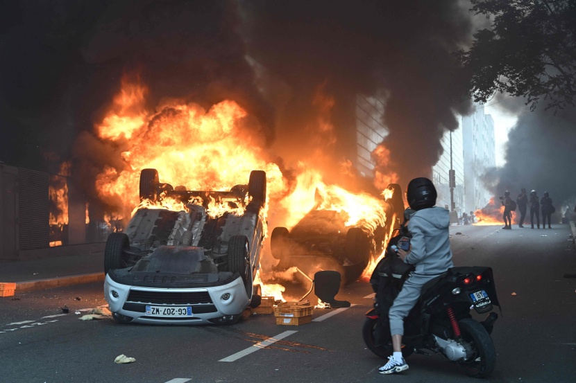 فرنسا: اعتقال 667 شخصا خلال أعمال الشغب
