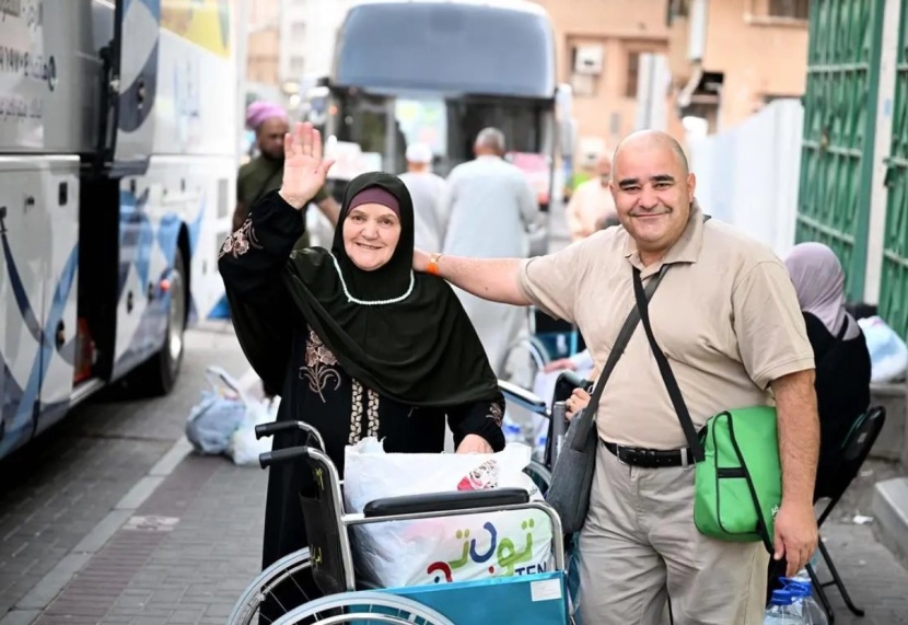 حجاج بيت الله الحرام يغادرون مكة المكرمة بعد اتمام مناسك الحج