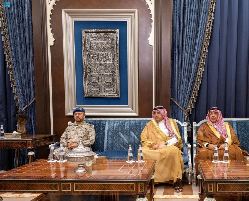 وزير الدفاع يلتقي نظيره الصومالي