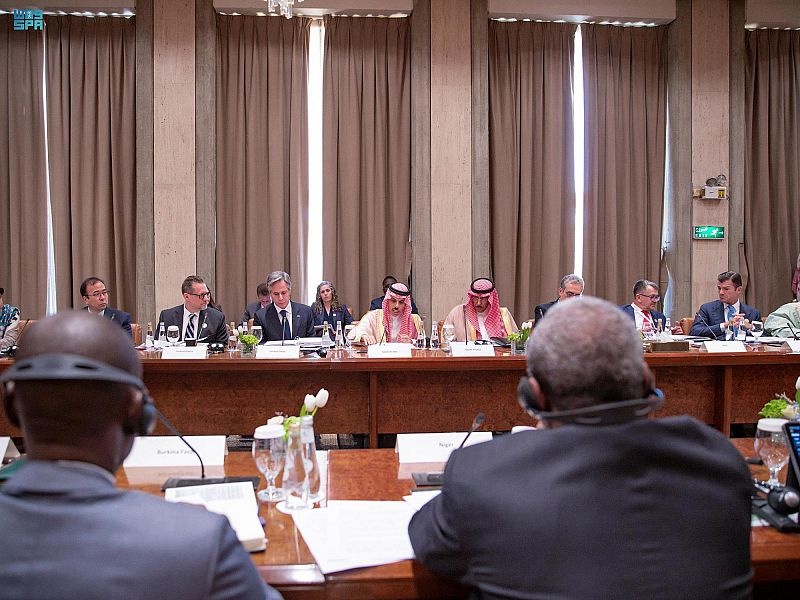 وزير الخارجية يشارك في اجتماع مناقشة مكافحة الإرهاب في غرب إفريقيا