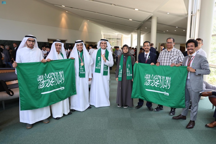 السعودية تحقق 3 جوائز عالمية في أولمبياد الفيزياء الدولي 