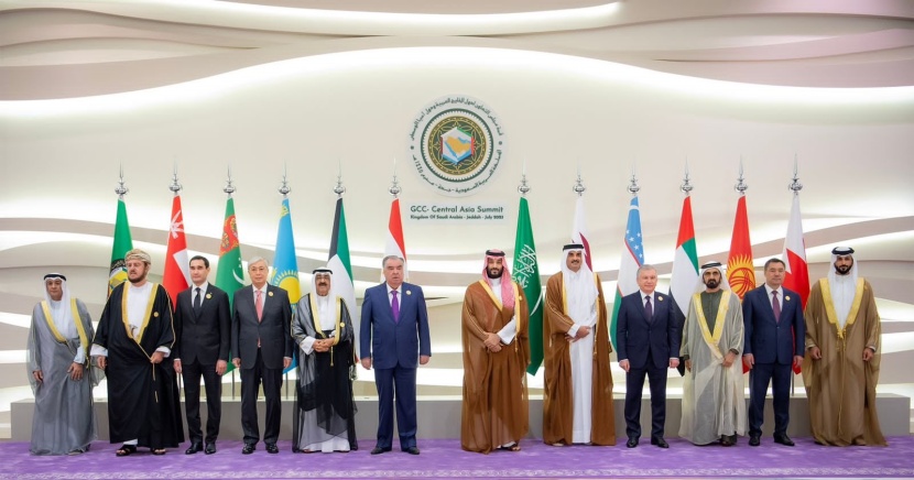 ولي العهد: ضرورة مواجهة كل ما يؤثر في أمن الطاقة وسلاسل الإمدادات الغذائية