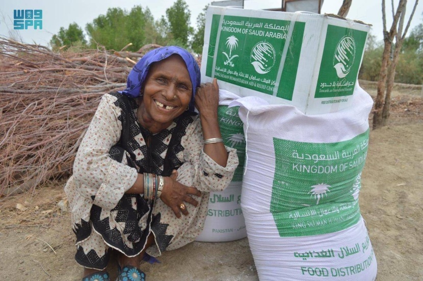 استمرار توزيع المساعدات السعودية في السودان وباكستان وموريتانيا