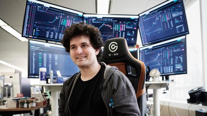 "إف تي إكس" تقاضي مسؤوليها السابقين لاسترداد أكثر من مليار دولار