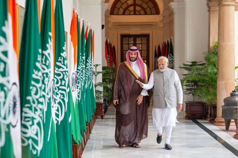 ولي العهد ورئيس وزراء الهند يشهدان توقيع أكثر من 20 اتفاقية بين البلدين