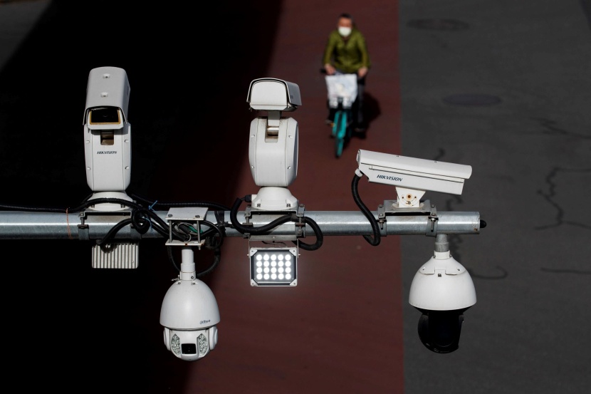 مجلس العموم البريطاني يؤيد حظر الكاميرات الصينية في المواقع الحكومية