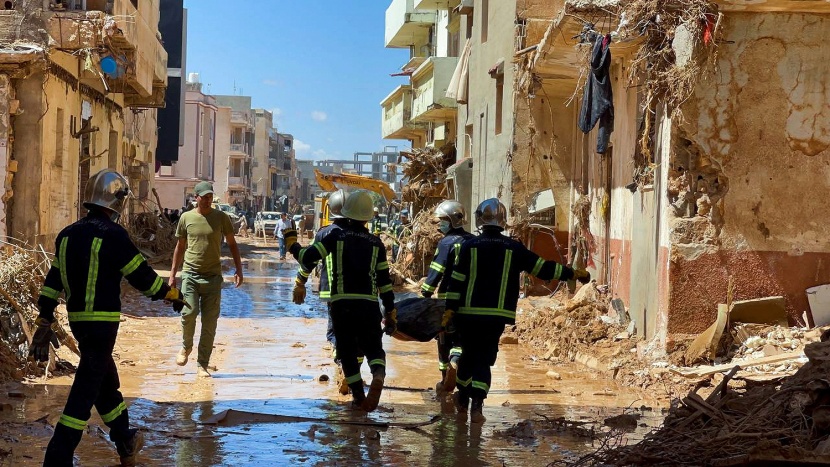 السيول تودي بحياة الآلاف في ليبيا ومساع مستميتة للبحث عن ناجين