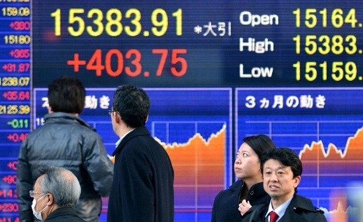 ارتفاع مؤشرات الأسهم اليابانية .. "توبكس" عند ذروة 33 عاما 