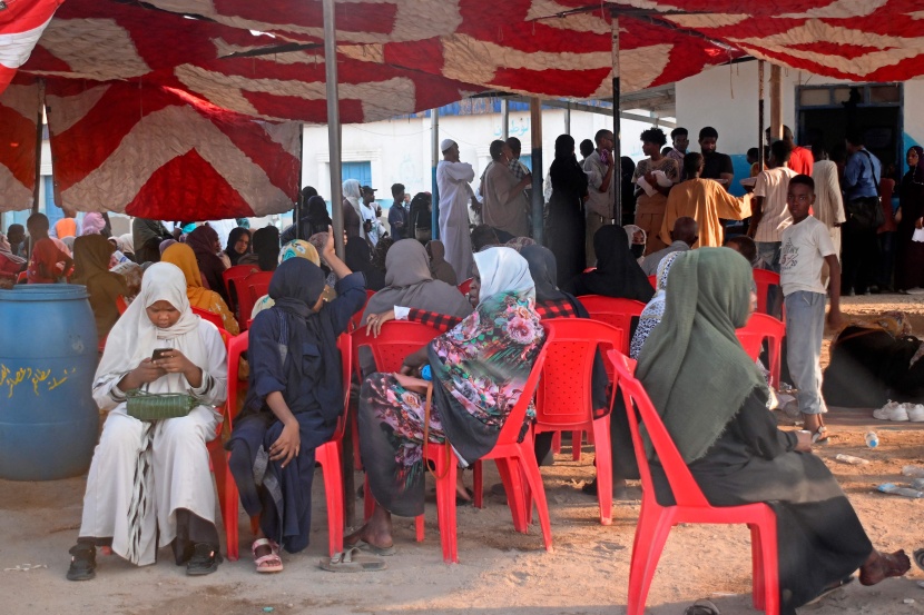 هربا من الحرب .. الانتظار الطويل في بورتسودان للحصول على جواز سفر 