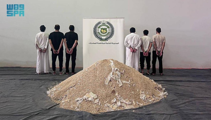 إحباط تهريب 8 ملايين قرص من مادة الإمفيتامين المخدر