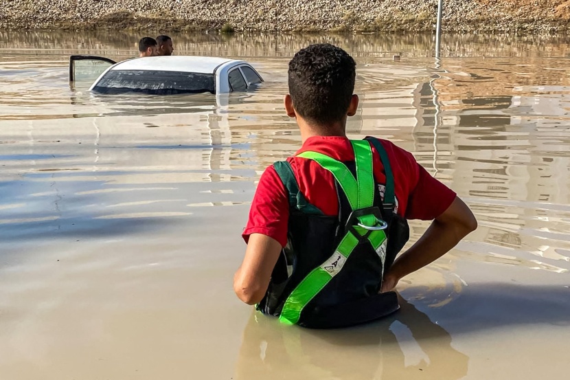 ميناء درنة مكبّ لسيارات وحطام وجثث