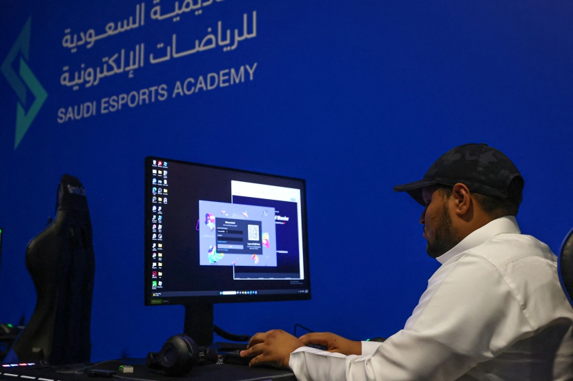 السعوديون والألعاب الإلكترونية .. التحول من اللعب إلى التطوير