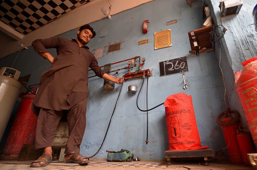 باكستان ..رفع أسعار الغاز المسال  