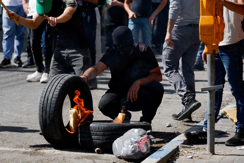 فلسطينيون يحتجون في الضفة الغربية
