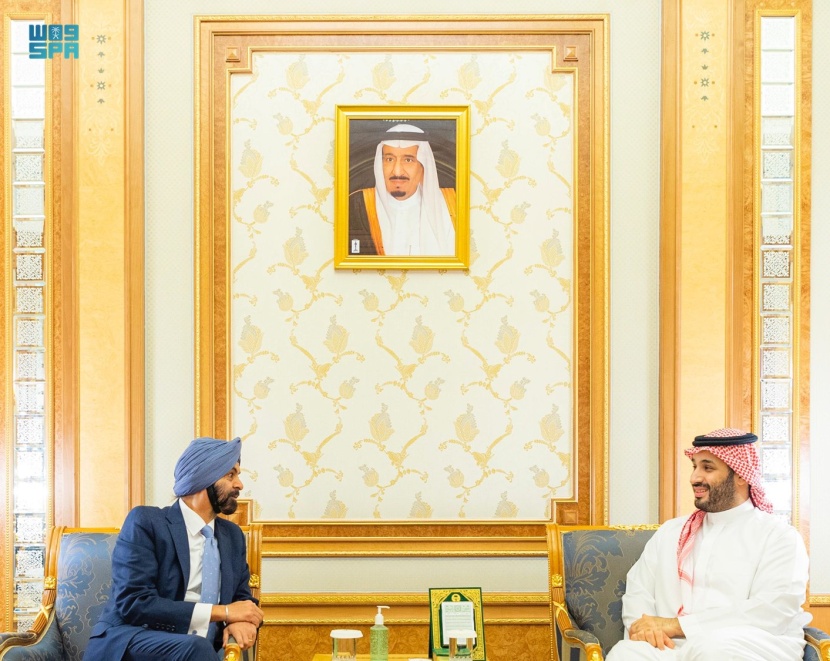 ولي العهد يلتقي رئيس البنك الدولي