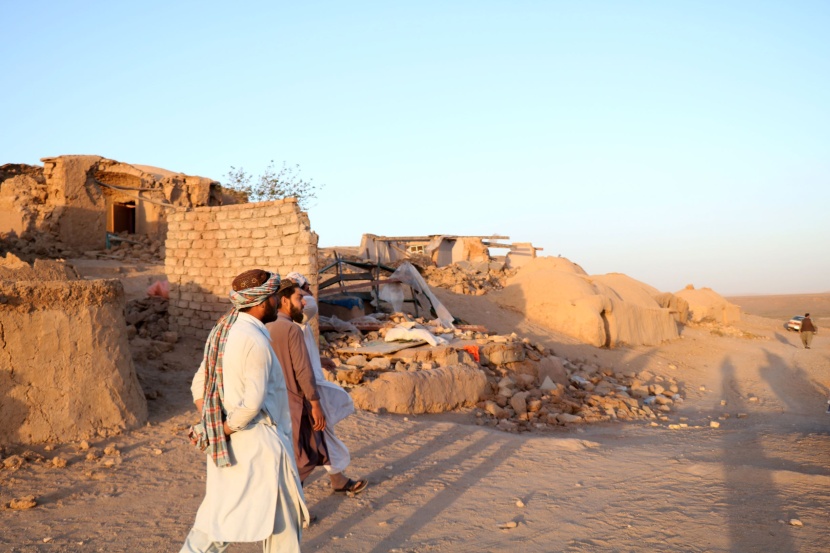 ارتفاع ضحايا زلزال غرب أفغانستان إلى 120 قتيلا
