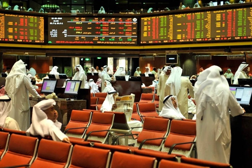 التوترات الجيوسياسية تلقي بظلالها على البورصات الخليجية وتزيد ضغوط البيع