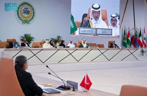 وزير الطاقة: الاستجابة لتحديات التغير المناخي مسؤولية مشتركة بين الجميع