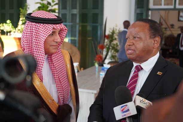 زيمبابوي تؤكد دعمها استضافة السعودية اكسبو 2030 وكأس العالم 2034