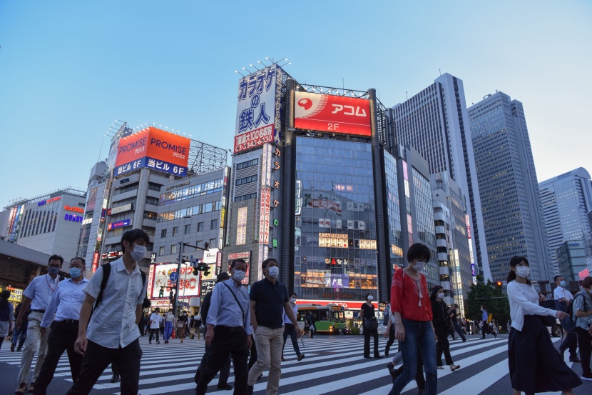 اليابان توافق على موازنة تكميلية بـ 87 مليار دولار لدعم الاقتصاد 