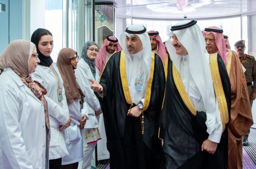 أمير الشرقية يفتتح مستشفى المانع بحي العزيزية في الدمام